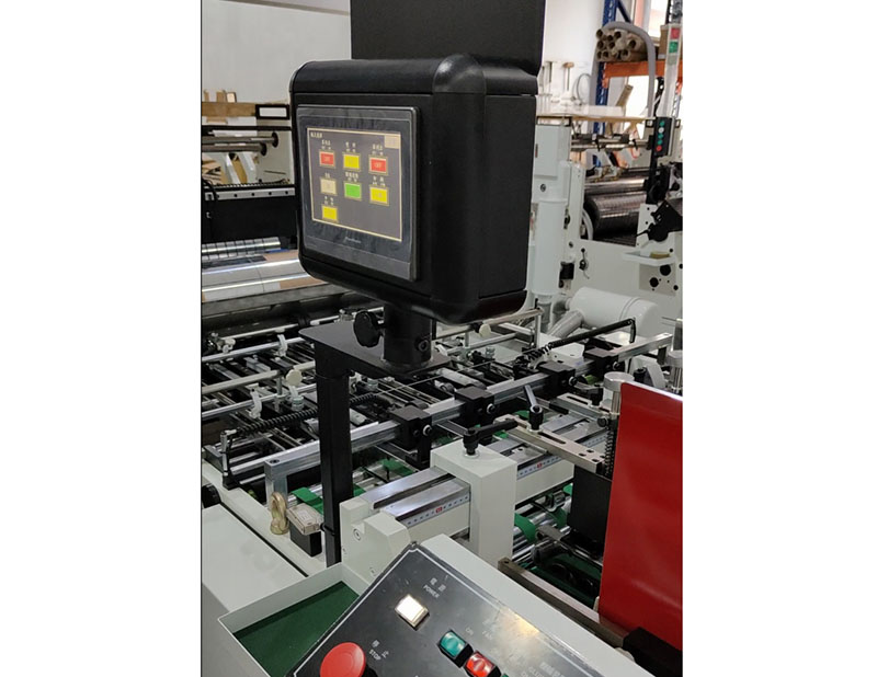 Автоматическая машина для заклейки окошек WIN PACK WPA-1000 DSV в ООО «СЕГАЛ»
